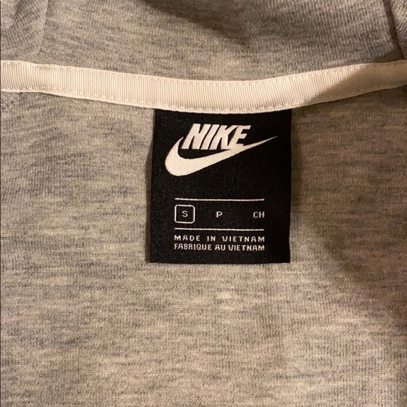 Nike Women’s Front Zip Hoodie - Picture 5 of 7